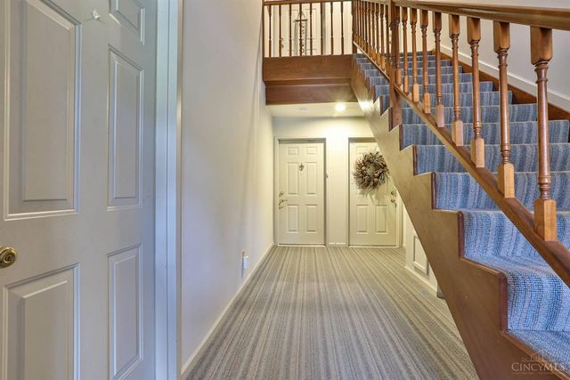 5161 Carriage Hill, Green Twp, OH 45248