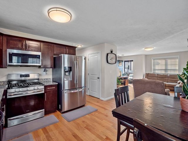 27 Riley Rd 27, Tyngsborough, MA 01879