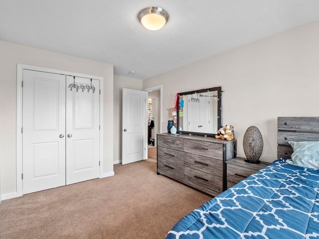 27 Riley Rd 27, Tyngsborough, MA 01879