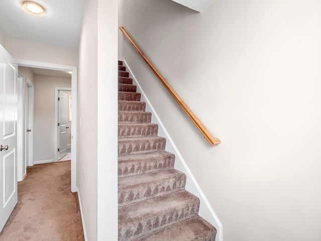 27 Riley Rd 27, Tyngsborough, MA 01879