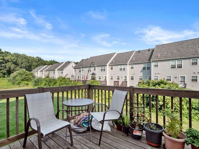 27 Riley Rd 27, Tyngsborough, MA 01879