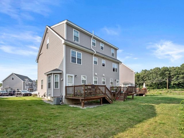 27 Riley Rd 27, Tyngsborough, MA 01879