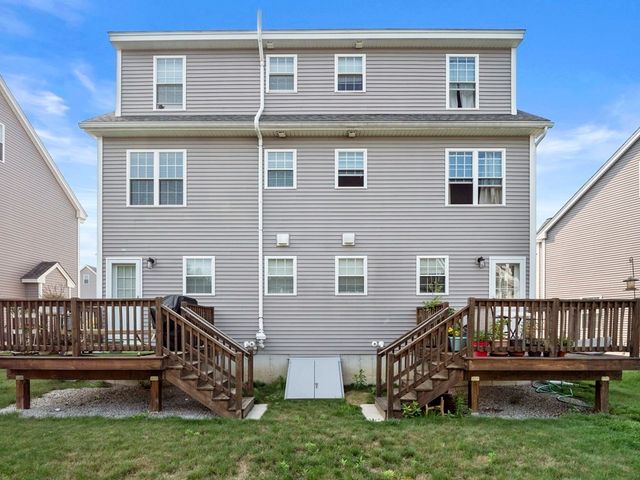 27 Riley Rd 27, Tyngsborough, MA 01879