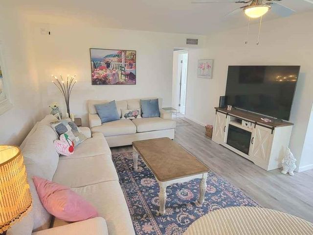 172 Lyndhurst L 172, Deerfield Beach, FL 33442