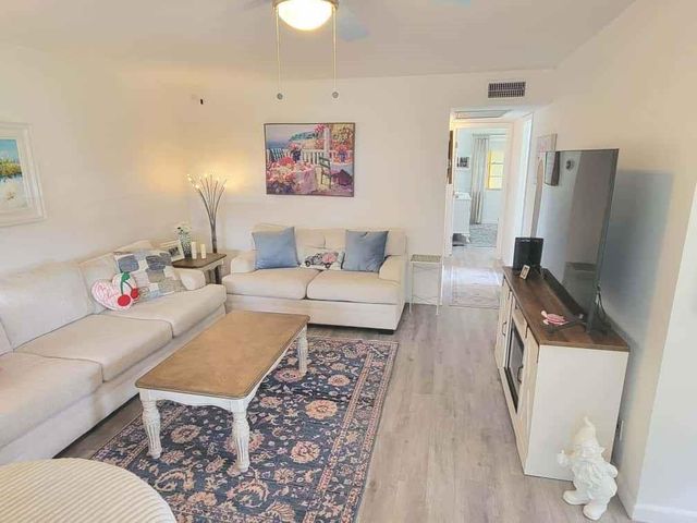 172 Lyndhurst L 172, Deerfield Beach, FL 33442