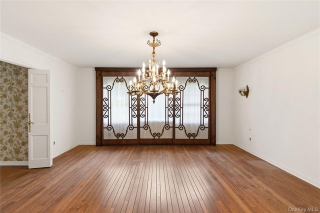 14 Oak Lane, Old Brookville, NY 11545