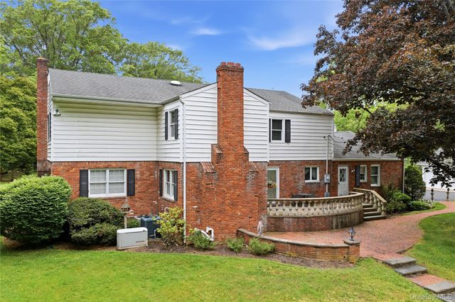 14 Oak Lane, Old Brookville, NY 11545