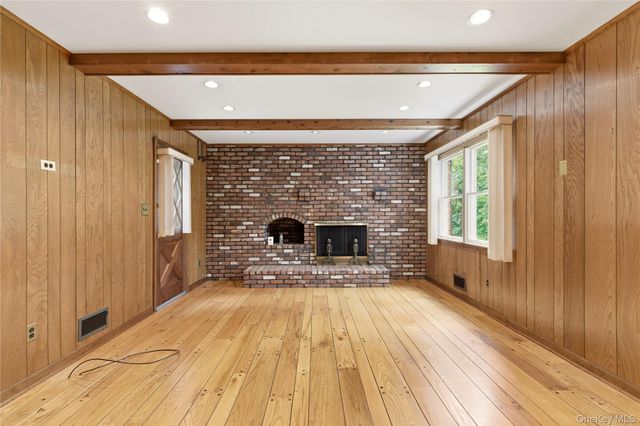 14 Oak Lane, Old Brookville, NY 11545