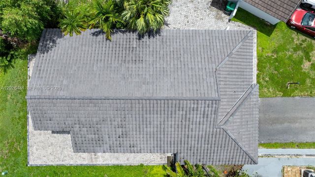 15037 Brighton Ln, Davie, FL 33331