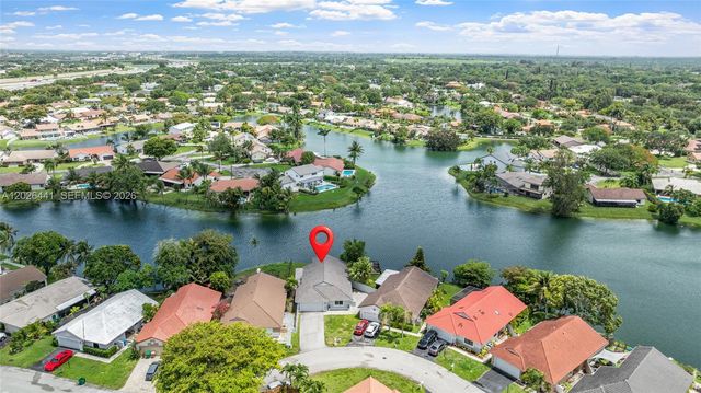 15037 Brighton Ln, Davie, FL 33331
