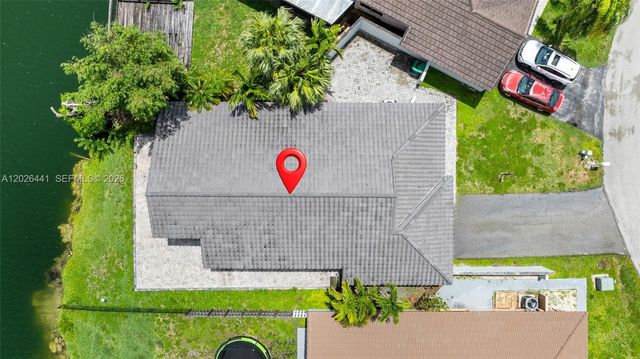 15037 Brighton Ln, Davie, FL 33331