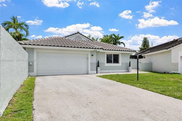 15037 Brighton Ln, Davie, FL 33331