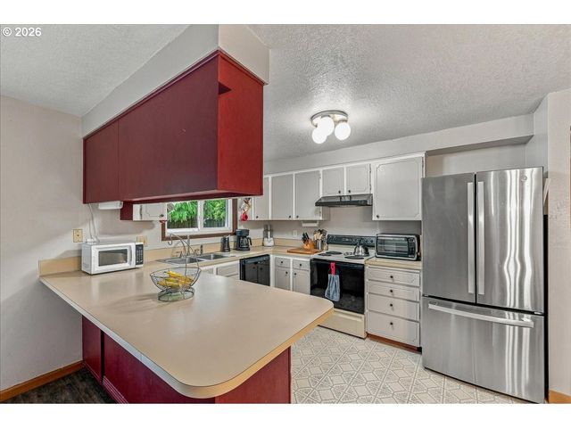 21088 Sw BLAINE Ter, Beaverton, OR 97003