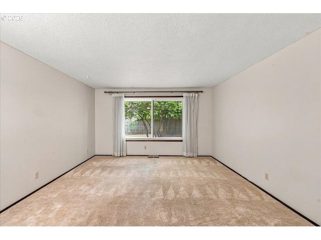 21088 Sw BLAINE Ter, Beaverton, OR 97003