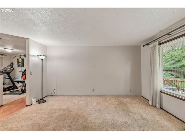 21088 Sw BLAINE Ter, Beaverton, OR 97003