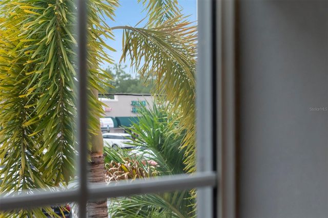 3025 W GROVEWOOD COURT 3, Tampa, FL 33629