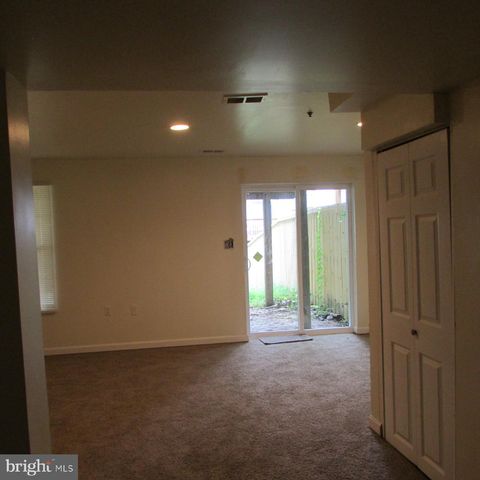6809 MOUNTAIN LAKE PL, Capitol Heights, MD 20743