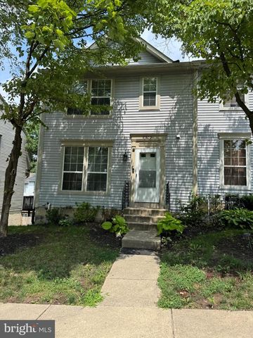 6809 MOUNTAIN LAKE PL, Capitol Heights, MD 20743
