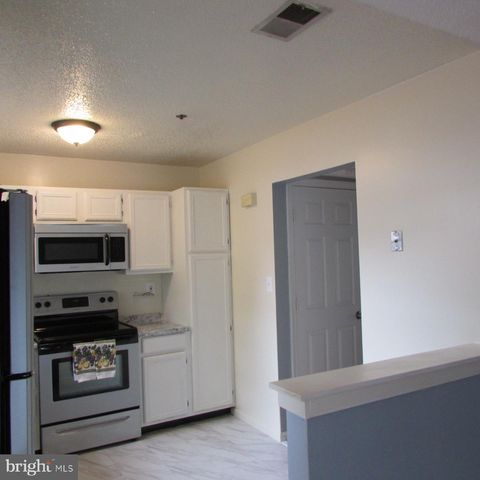 6809 MOUNTAIN LAKE PL, Capitol Heights, MD 20743