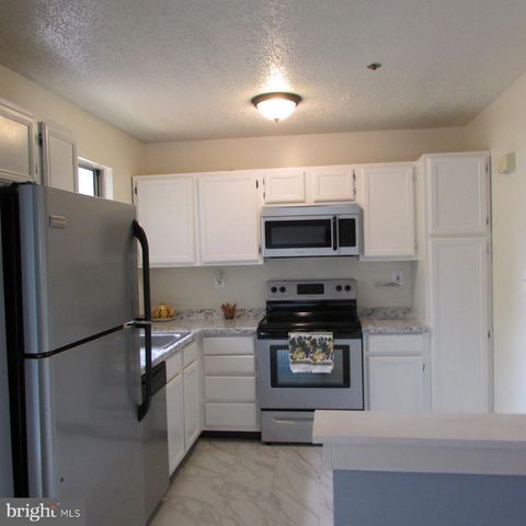 6809 MOUNTAIN LAKE PL, Capitol Heights, MD 20743