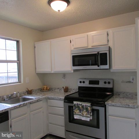 6809 MOUNTAIN LAKE PL, Capitol Heights, MD 20743
