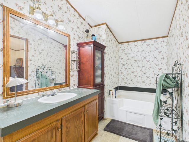 7618 Thames Dr, Denham Springs, LA 70706