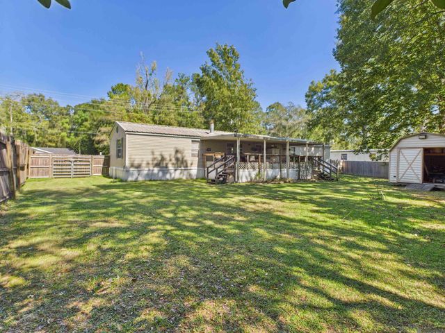 7618 Thames Dr, Denham Springs, LA 70706