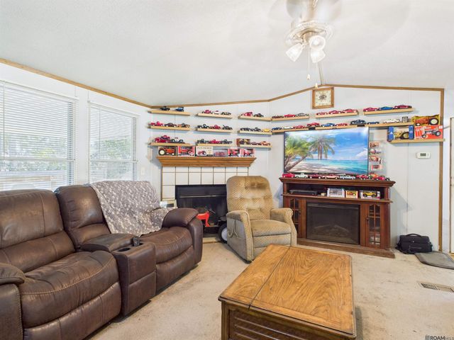 7618 Thames Dr, Denham Springs, LA 70706