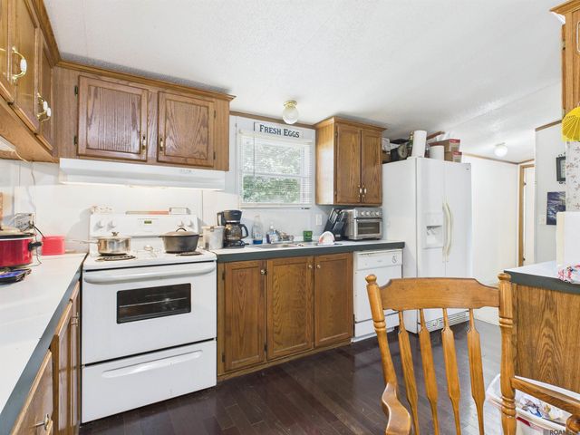 7618 Thames Dr, Denham Springs, LA 70706