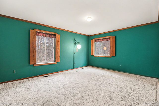 885 Rustic Village Lane, Orion Charter Township, MI 48362