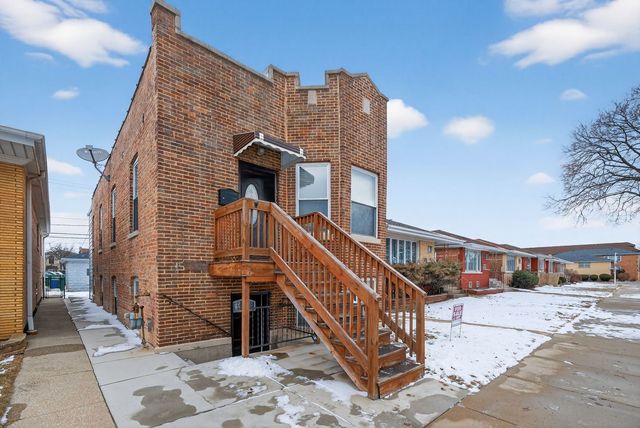 5718 W 63rd Place, Chicago, IL 60638