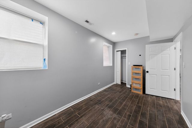 5718 W 63rd Place, Chicago, IL 60638