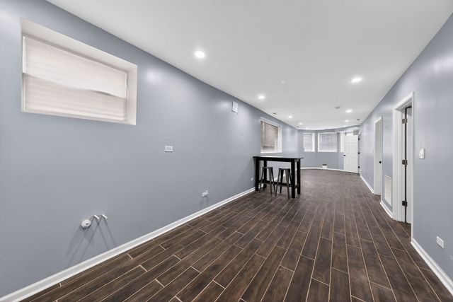 5718 W 63rd Place, Chicago, IL 60638