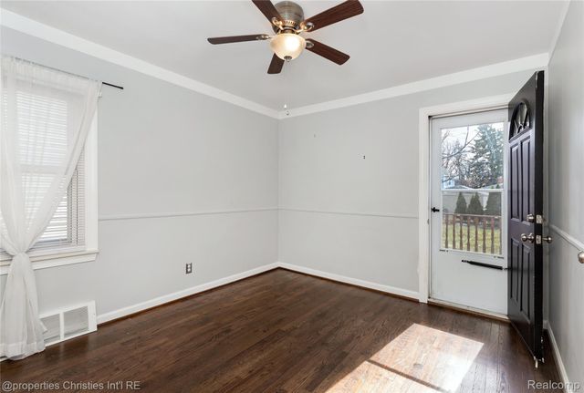 114 E Webster Road, Royal Oak, MI 48073