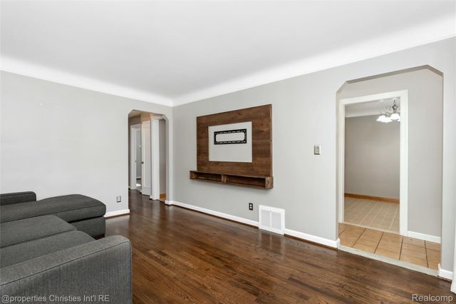 114 E Webster Road, Royal Oak, MI 48073