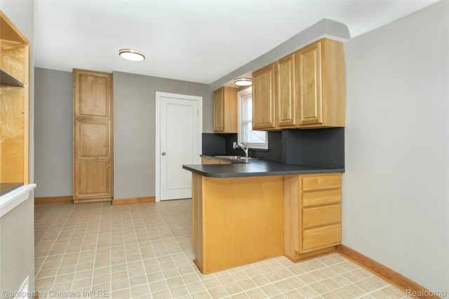 114 E Webster Road, Royal Oak, MI 48073