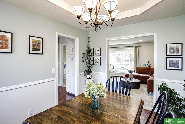 706 Joseph Drive, Papillion, NE 68046