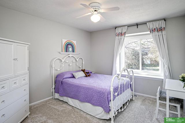 706 Joseph Drive, Papillion, NE 68046