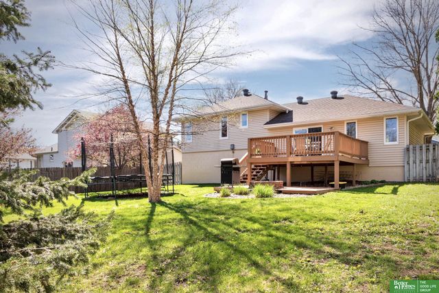 706 Joseph Drive, Papillion, NE 68046