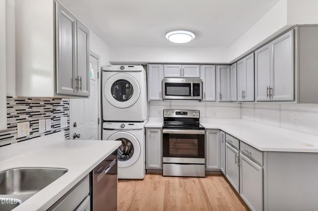 103 Hargraves Street Apt K, Carrboro, NC 27510