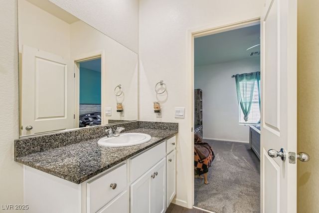 368 Canary Song Drive, Henderson, NV 89011