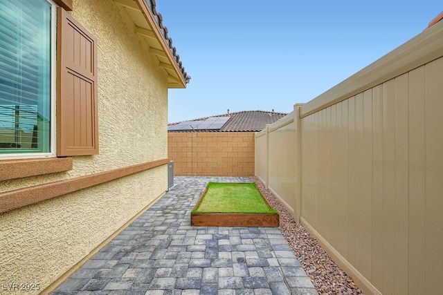 368 Canary Song Drive, Henderson, NV 89011