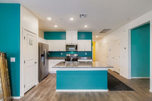 368 Canary Song Drive, Henderson, NV 89011