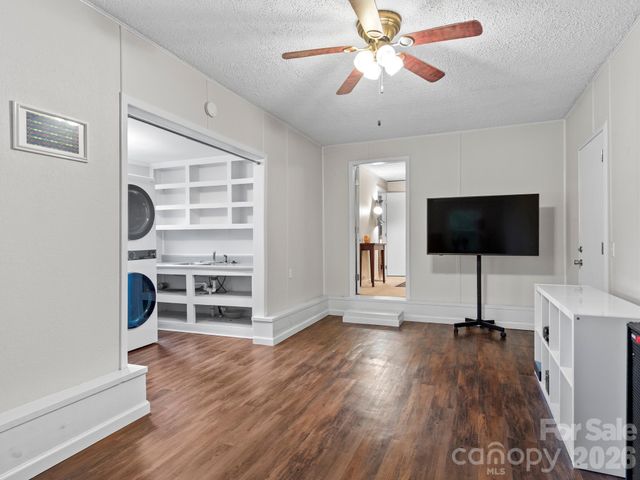 32 Fair Drive, Candler, NC 28715