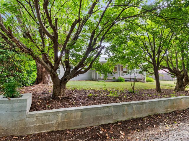 32 Fair Drive, Candler, NC 28715