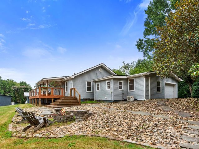 32 Fair Drive, Candler, NC 28715