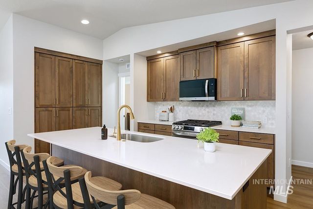 1721 E Hadler St., Meridian, ID 83642