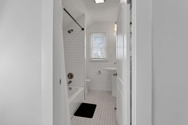 139 Belvidere Avenue, Columbus, OH 43223