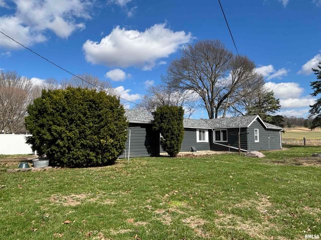 405 S GILLET Street, Elkhart, IL 62634