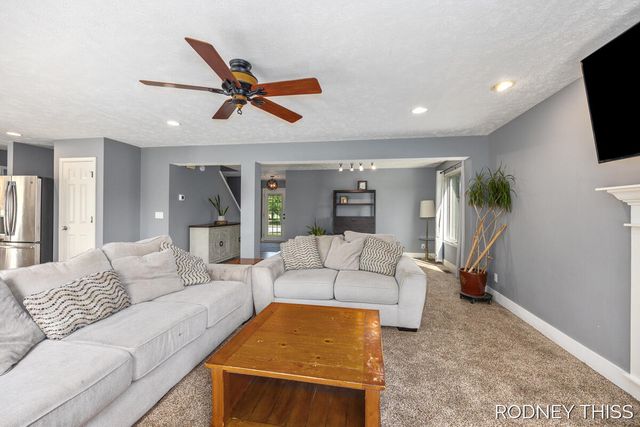3030 Sunchase Avenue, Hudsonville, MI 49426